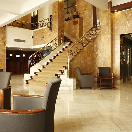 Отель Nh Atlanta 4*