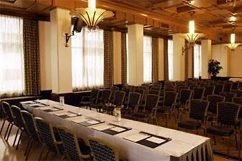 Nh Atlanta Отель 4*